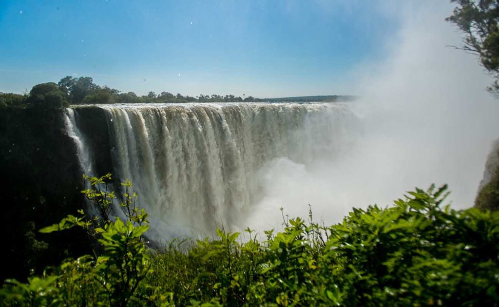 Victoria Falls Slider Main Falls